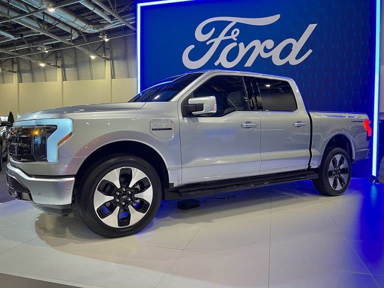 Ford extends dealership EV investment deadline
