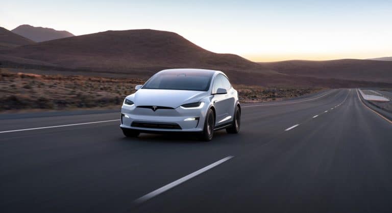 Tesla addresses “recall” for the Model X with over-the-air software update