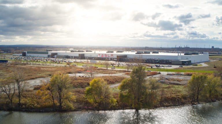 Tesla Giga New York workers to continue union fight despite terminations