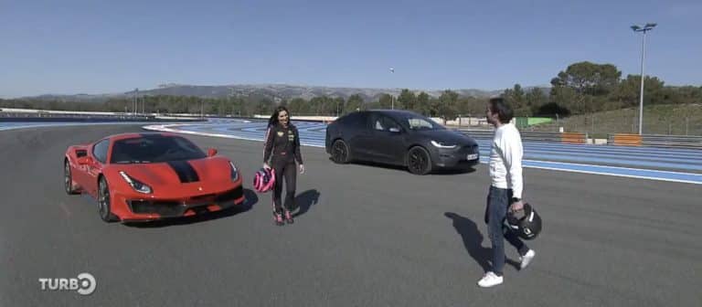 Tesla Model X Plaid gaps Ferrari 488 Pista in insane drag race