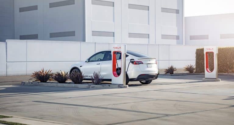 Uber Comfort Electric expands to 14 new markets for Earth Month