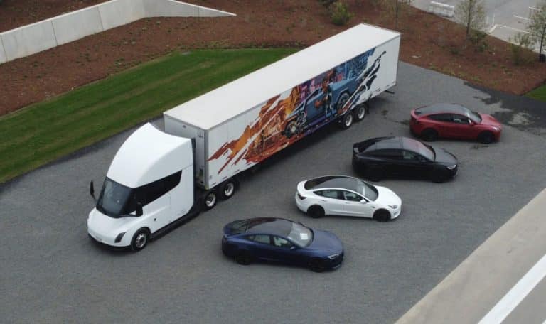 Tesla bull ARK offloads more than 139,000 shares