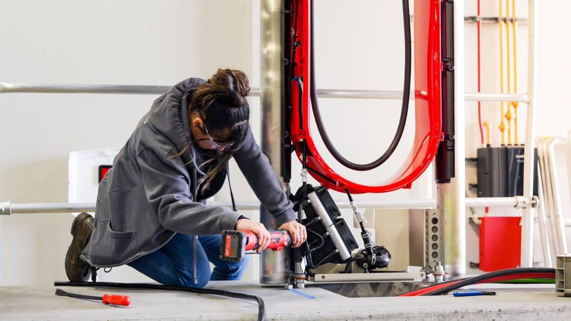 Tesla Giga New York employees get shoutout for Supercharger ramp