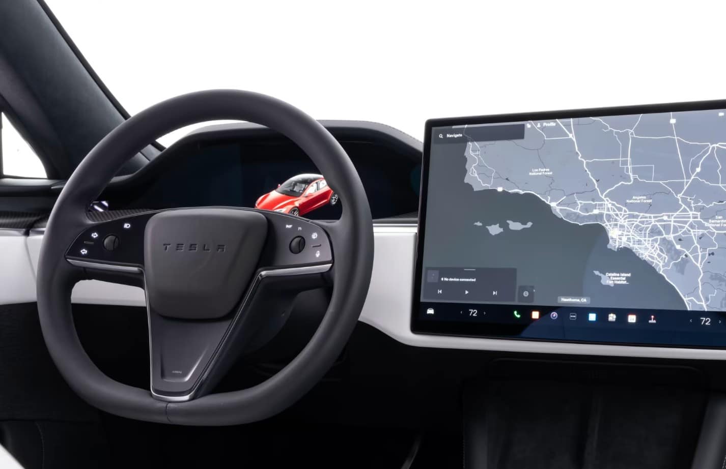 Tesla Steering Wheel Retrofits have started, and it’s easy to get rid