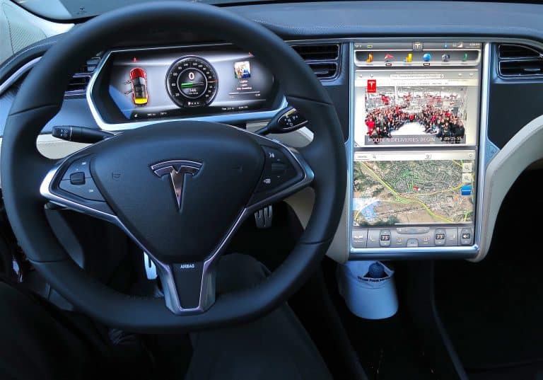US lawmakers strike back at automakers eliminating AM Radio
