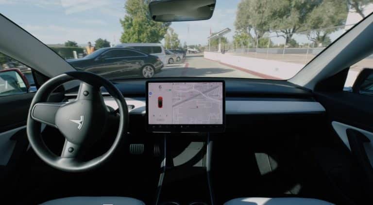 Tesla’s Elon Musk posts quick update on Smart Auto Wiper, “Actually Smart Summon” rollout