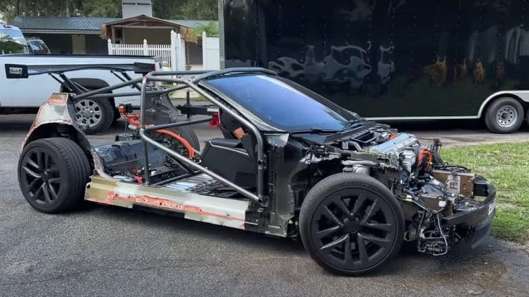 Tesla Model S Plaid wrecked and transformed into a “Cyber Kart”