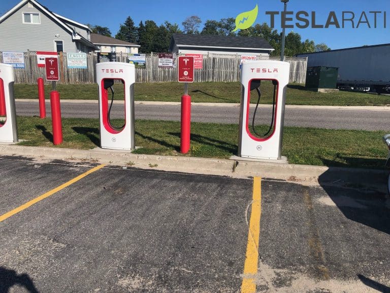 Tesla Magic Dock makes second appearance in Canada