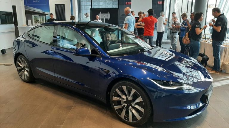 Tesla Model 3 Highland arrives in Italy’s showrooms