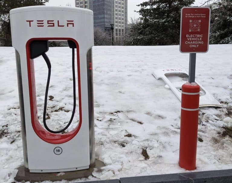Tesla Magic Dock Supercharger installations increasing at a rapid rate
