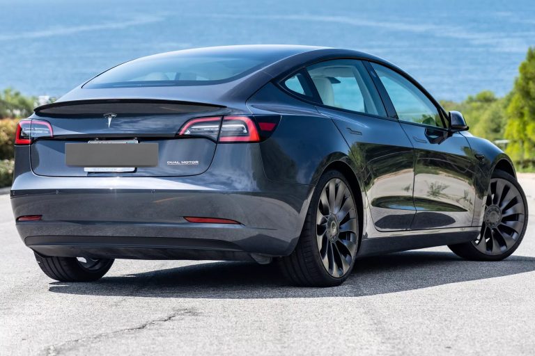 Elon Musk denies reports of potential Tesla Saudi Arabia factory (Update)