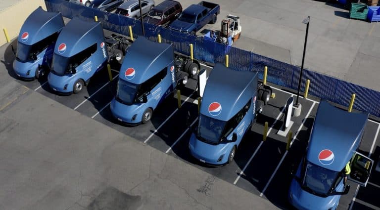 Tesla Semi logs 1,000-mile day in Run on Less EV trucking study