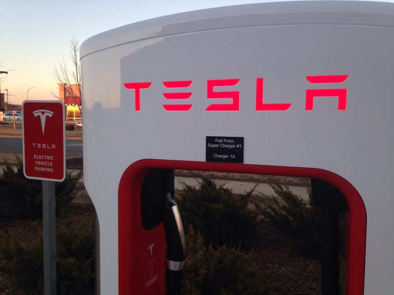 Tesla sues Chinese chip designer for tech secret infringement