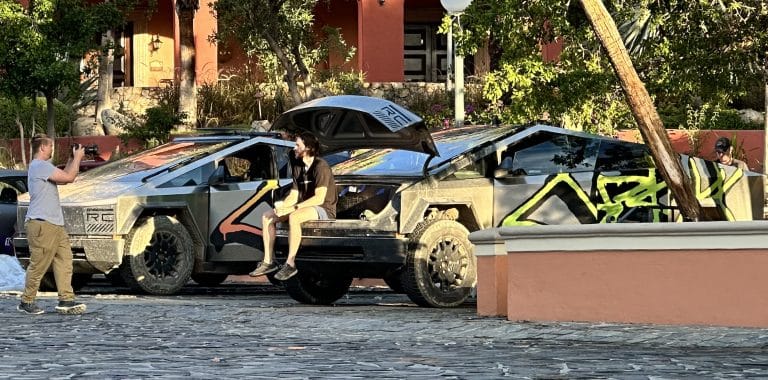 Tesla Cybertruck frunk size hinted in latest sighting