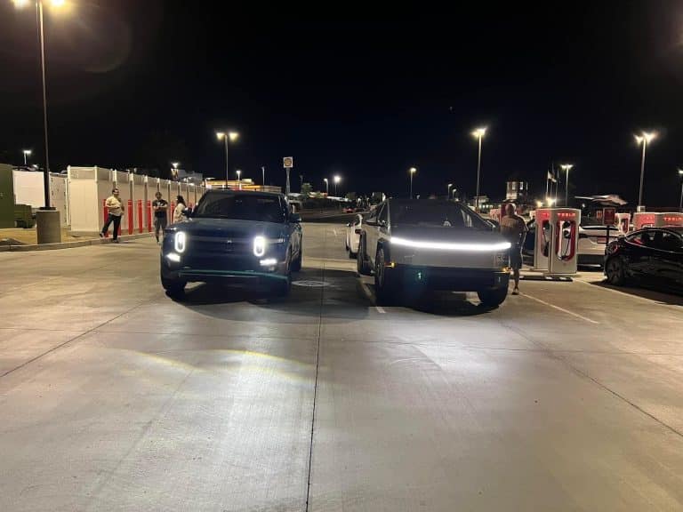Tesla Cybertruck sighting next to Rivian R1T shows size comparison