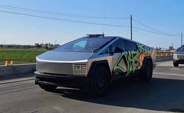 Tesla Cybertruck sighted with apparent Starlink Mobility dish