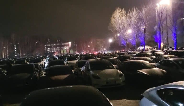 Owners in Finland Achieve Largest Tesla Light Show, Setting a New Record