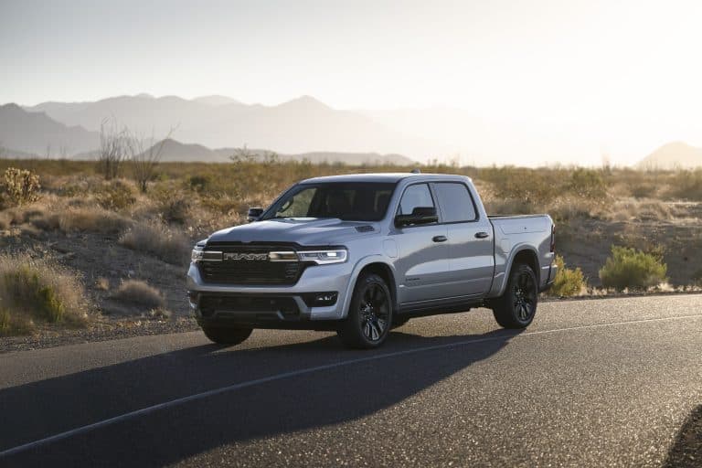 Stellantis unveils 2025 Ram 1500 ‘Ramcharger’ with gas tank and battery