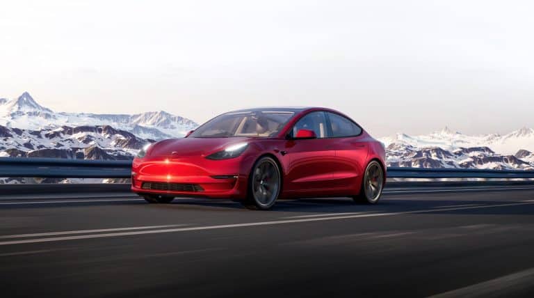 Elon Musk responds to claims of Tesla selling vehicles on Cars.com