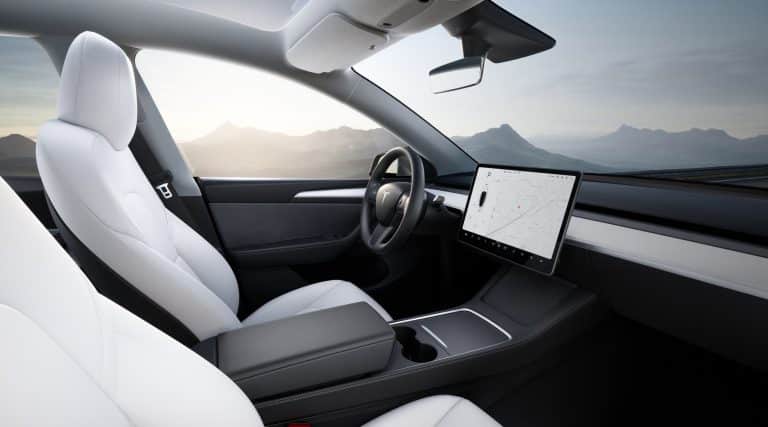 Tesla to Deploy Local Compute Power for Scaled-Down Version of xAI’s Grōk