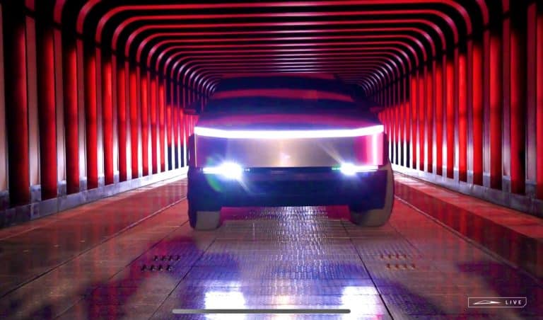 Tesla Cybertruck’s PowerShare Offers a Daily Capacity of Up to 30 kWh