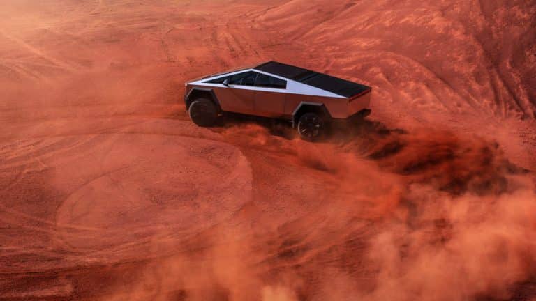 Tesla Cybertruck Buyers Report $1,000 “Early Access Deposit” for Order Confirmation