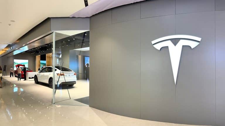 Tesla Expands Its Horizon: Experience Store Unveiled in Thailand