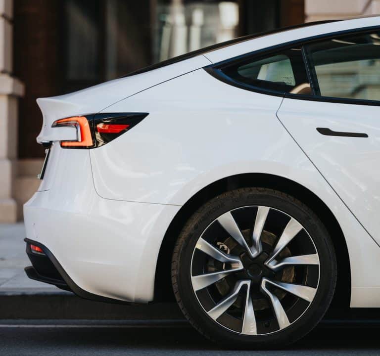 Tesla’s Robotaxi Program: Deepwater’s Strategic Advice and 2024 Predictions