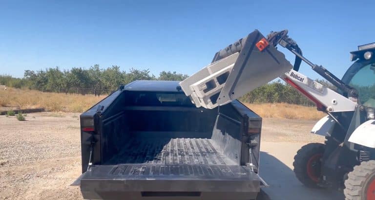 Tesla Cybertruck’s Rugged Prowess
