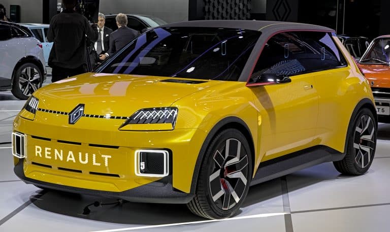 Renault Unveils €25,000 Small EV Renault 5 at Geneva Auto Show