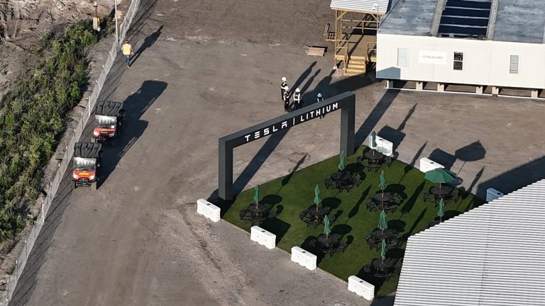 Tesla Lithium Refinery Construction Moves Forward