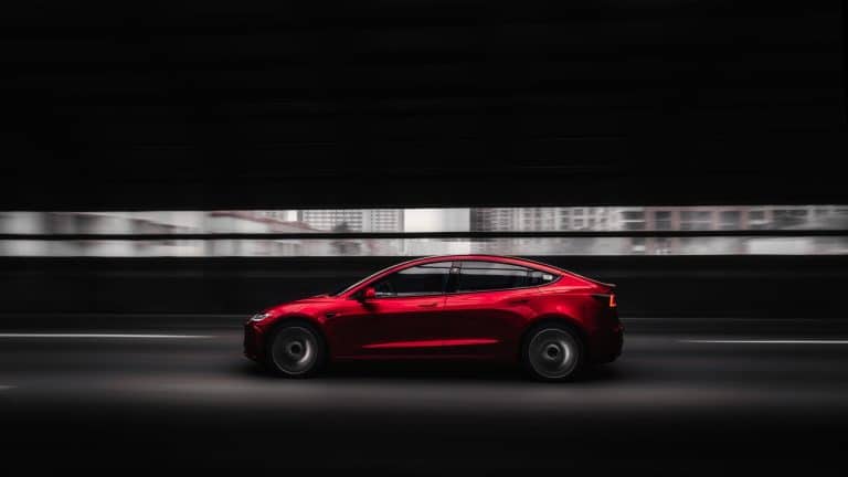 Leaked Musk Email Reveals Tesla’s Plan to Mandate Supervised FSD V12 Test Rides During Vehicle Deliveries