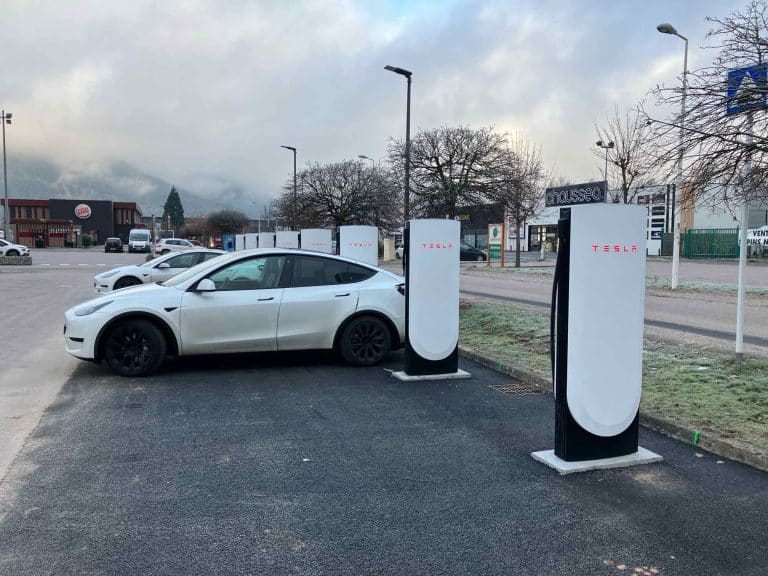 Report: Union Efforts Hinder Installation of New Tesla Superchargers in Sweden