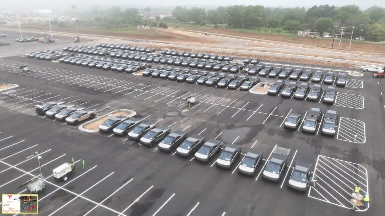 Tesla Cybertrucks Depart from Giga Texas, Unveiling of Mystery Structure