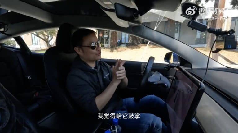 Xpeng CEO He Xiaopeng: Tesla’s FSD and Waymo’s Robotaxi – A Leap Toward Autonomous Driving in 2025