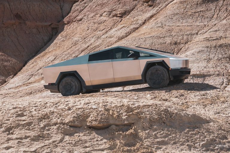 The Polarizing Phenomenon of the Tesla Cybertruck: Exploring Public Sentiment and Media Influence