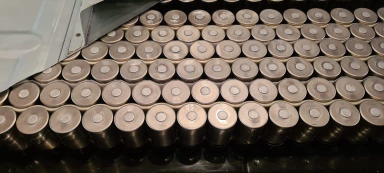The Lifespan of Electric Vehicle Batteries: Outlasting the Cars They Power