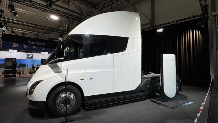 The Tesla Semi: Revolutionizing the Future of Freight Transport