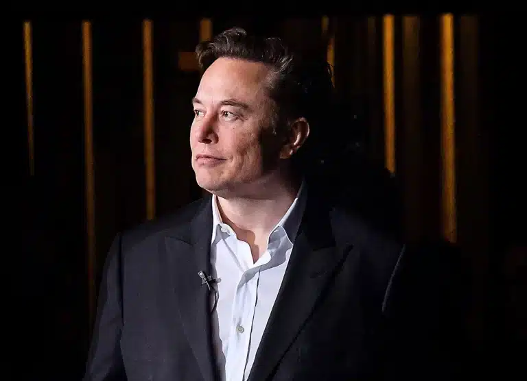 Elon Musk’s Historic Davos Debut: From WEF Hater to Visionary Prophet – Robots, AI, and a Surprising Thaw