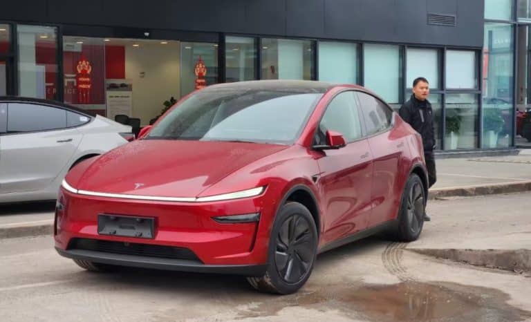 The Arrival of Tesla Model Y “Juniper” in China’s Showrooms: A Fresh Take or a Classic Contender?