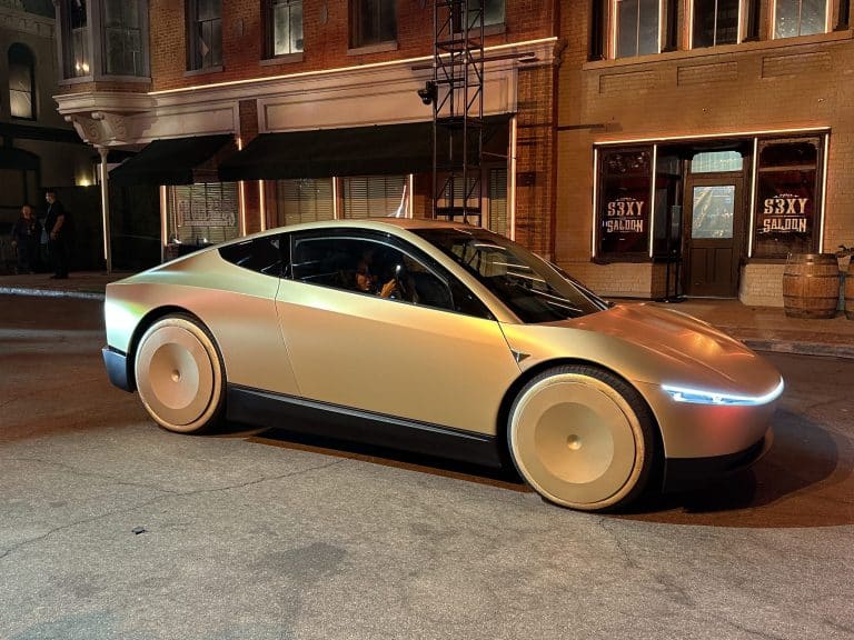 Revolutionizing Urban Transit: Tesla’s Cybercab and its Long-Distance Potential