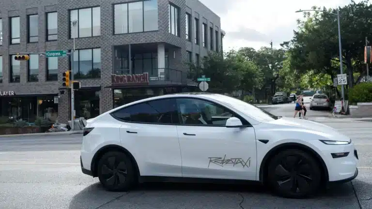 Tesla Robotaxi Incidents in Austin Prompt Regulatory Scrutiny