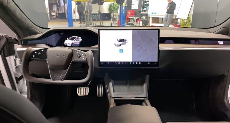 Yoke No More: Tesla Reverts to Traditional Steering in Model S and X