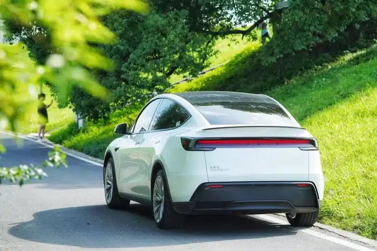 “Not a Single Intervention”: Tesla Driver in China Reflects on Months With FSD