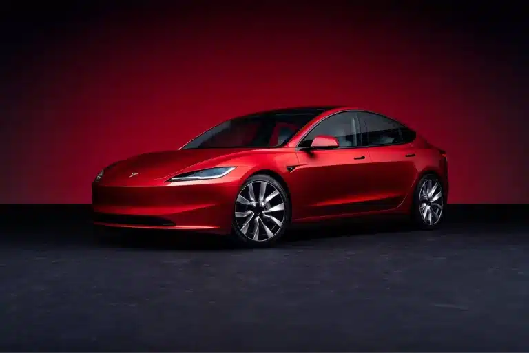 Tesla’s Turn Signal Stalk: A Return to Familiarity in China’s Model 3