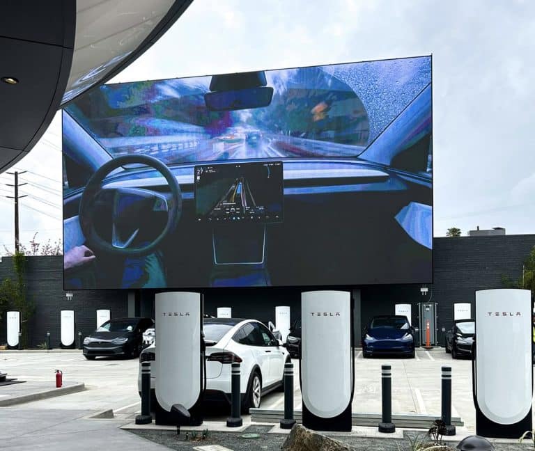 Tesla’s Supercharger Network Hits New Milestones: A Record 6.7 TWh Delivered in 2025