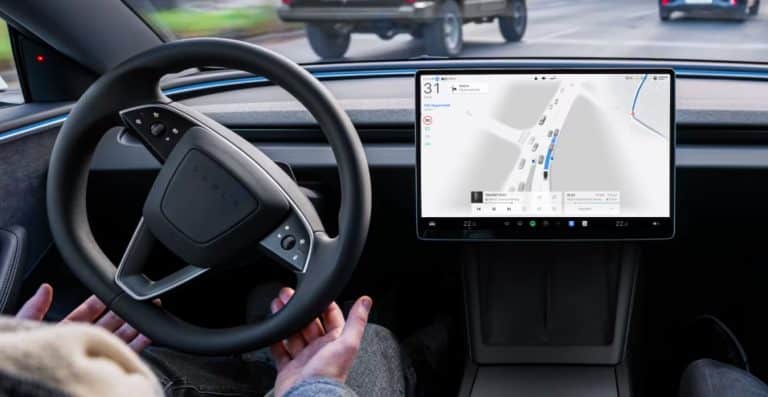 Tesla FSD v14.2.2.5: A Rollercoaster of Progress and Persistent Quirks – First Impressions and Real-World Analysis