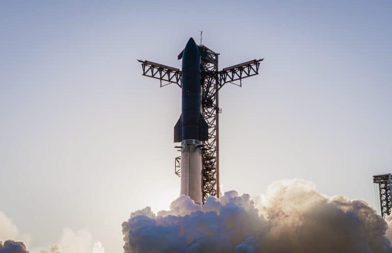 SpaceX Starship V3: Ushering in the Era of 100+ Ton Payloads, Lunar Bases, and Affordable Space Travel