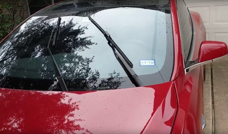 Tesla’s Auto Wipers: Patent-Powered Upgrade Ends a Decade of Driver Frustration